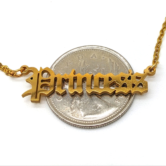 PRINCESS GOLD NECKLACE ON CHAIN ๐ - Picture 3 of 3